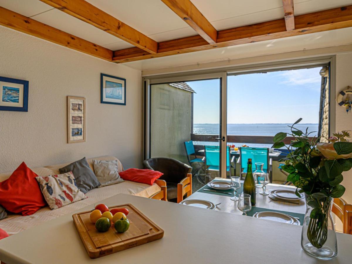 Apartment Plein Ocean-3 By Interhome Carnac